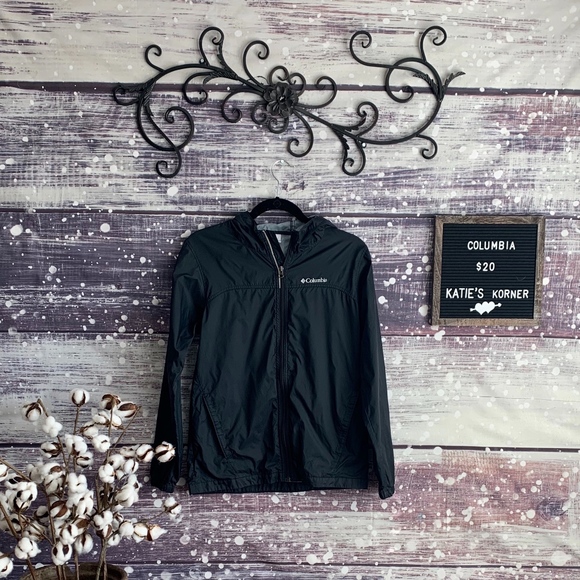 Columbia Jackets & Blazers - Women's Columbia WindBreaker